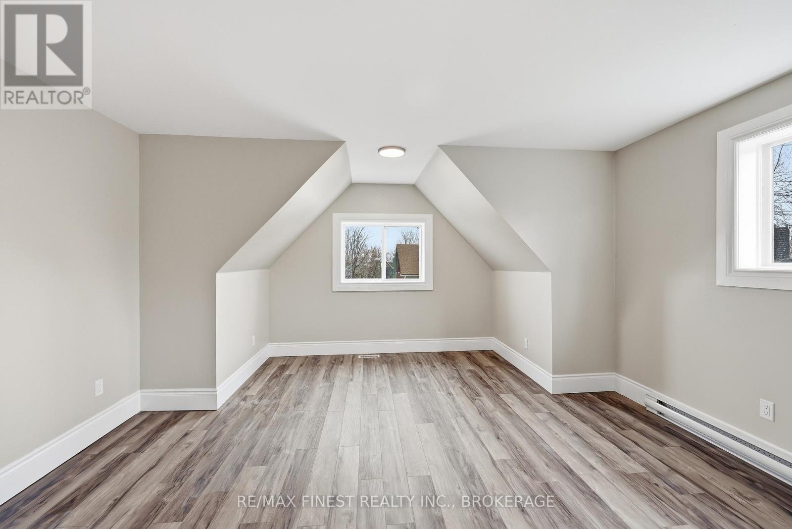 184 Montreal Street, Kingston, Ontario  K7K 3G4 - Photo 47 - X12929610