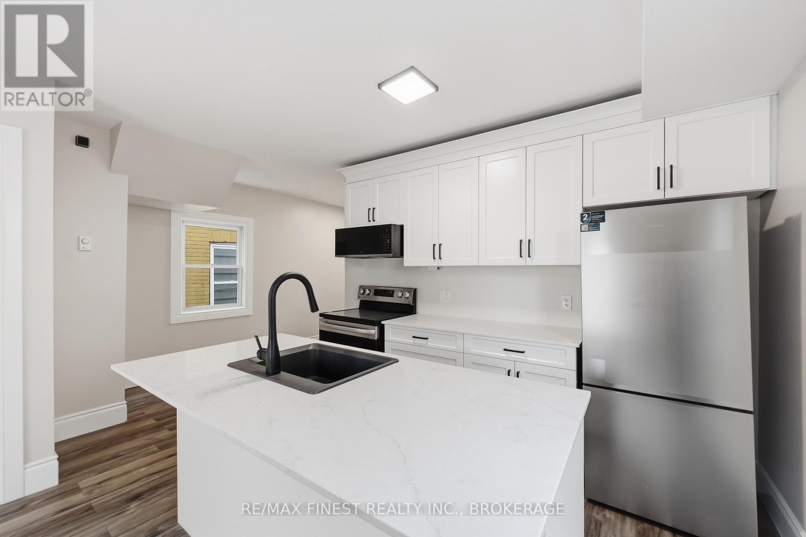 184 Montreal Street, Kingston, Ontario  K7K 3G4 - Photo 8 - X12929610