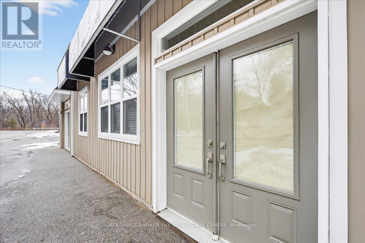 Unit 1 - 169 Charlotte Street S, Newmarket, Ontario  L3Y 3S7 - Photo 6 - N12930032