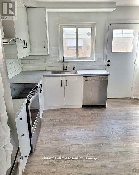 Main&2nd - 735 Pam Crescent, Newmarket, Ontario  L3Y 5B7 - Photo 10 - N12930046