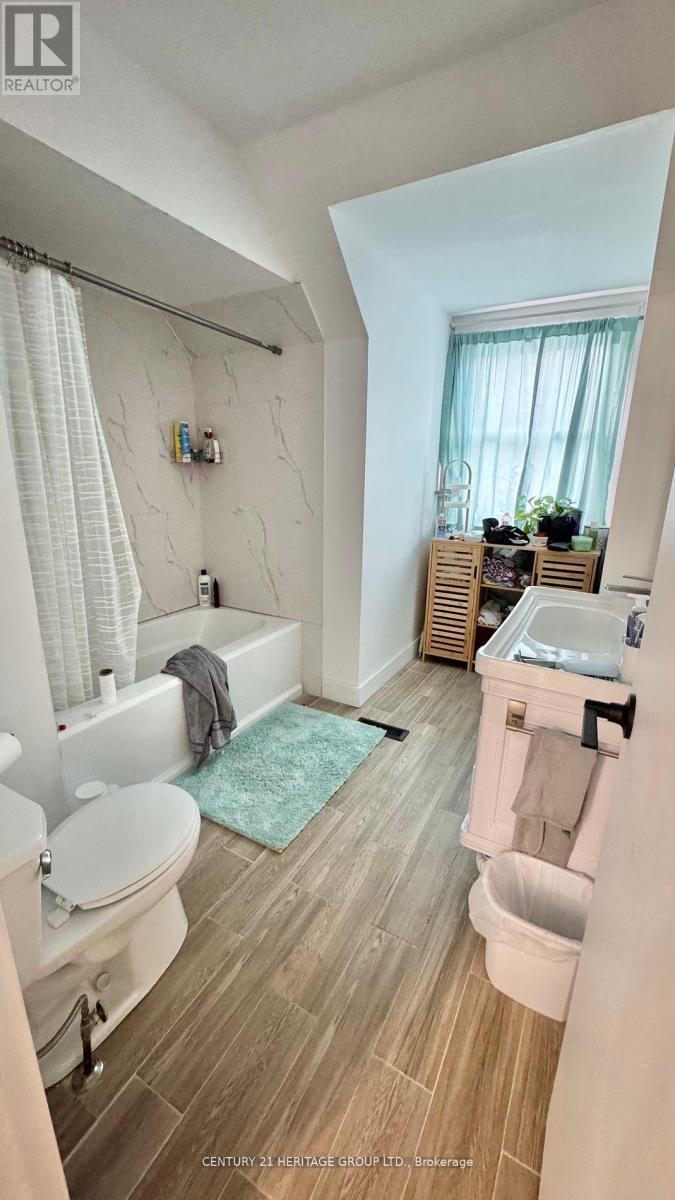 Main&2nd - 735 Pam Crescent, Newmarket, Ontario  L3Y 5B7 - Photo 16 - N12930046