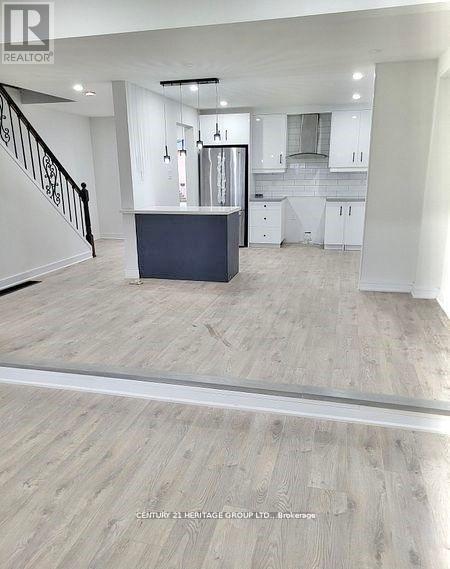 Main&2nd - 735 Pam Crescent, Newmarket, Ontario  L3Y 5B7 - Photo 8 - N12930046