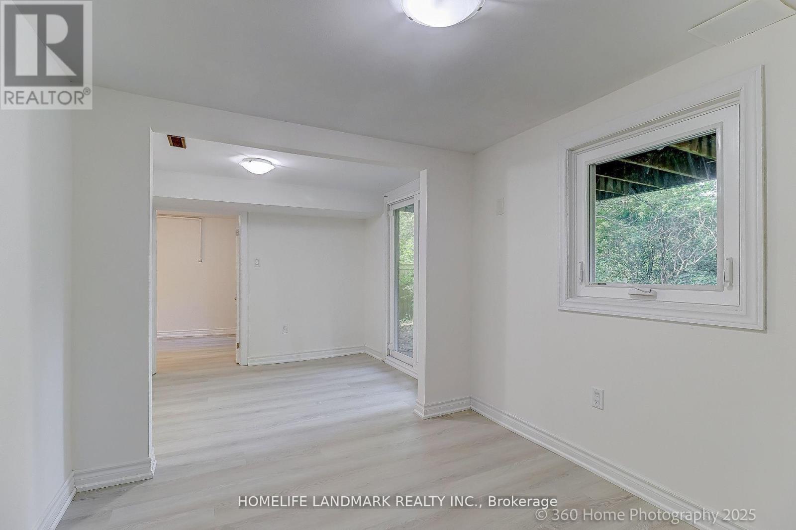 30 Misty Moor Drive, Richmond Hill, Ontario  L4C 6R1 - Photo 15 - N12930104