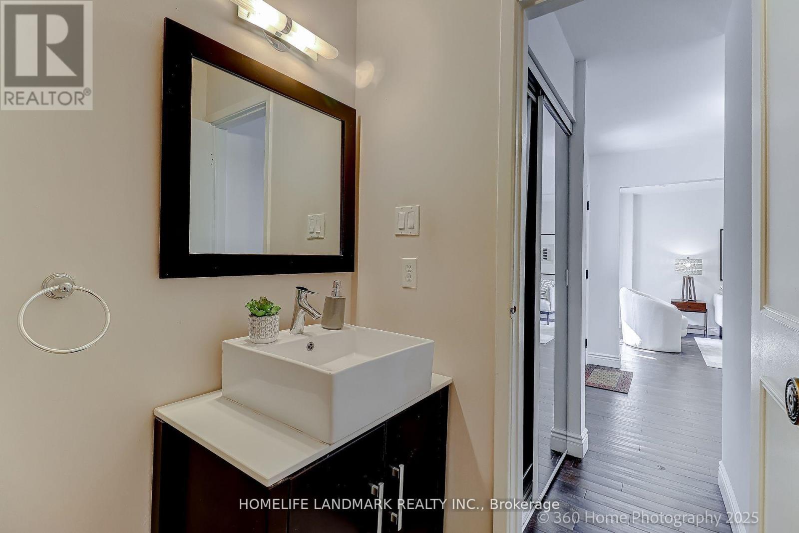 30 Misty Moor Drive, Richmond Hill, Ontario  L4C 6R1 - Photo 25 - N12930104