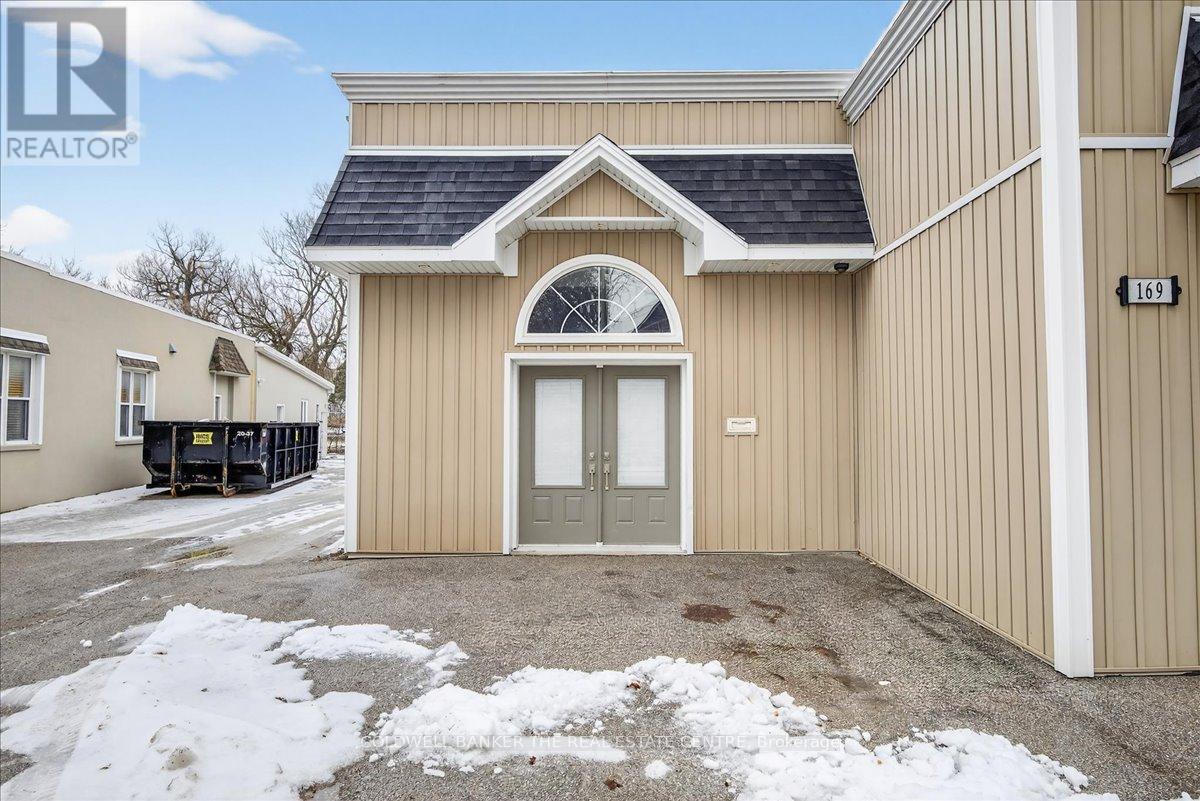 Unit 3 - 169 Charlotte Street S, Newmarket, Ontario  L3Y 3S7 - Photo 5 - N12930122