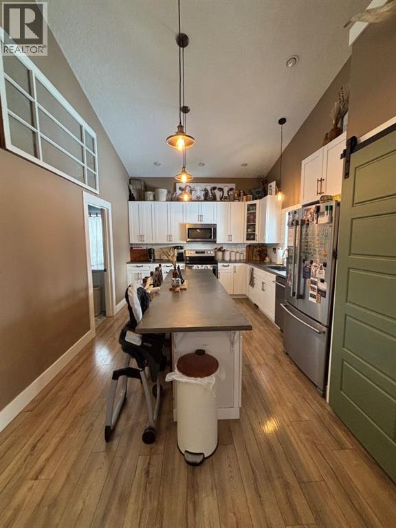 150 S 1 Street W, Magrath, Alberta  T0K 1J0 - Photo 14 - A2293858