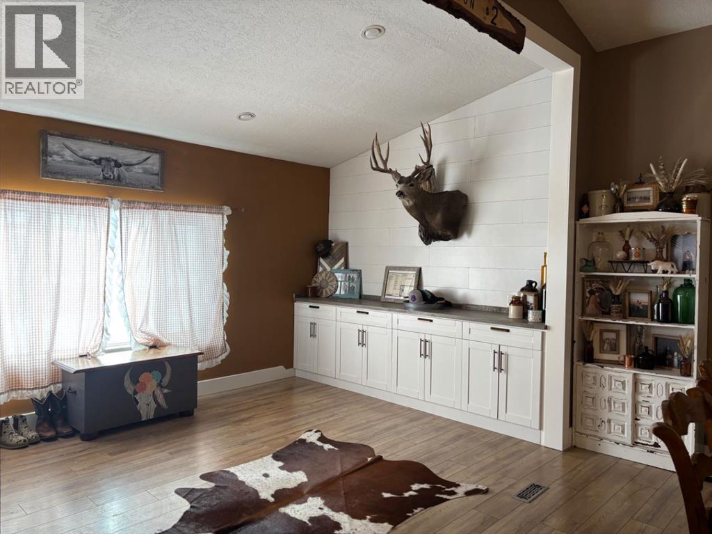 150 S 1 Street W, Magrath, Alberta  T0K 1J0 - Photo 6 - A2293858