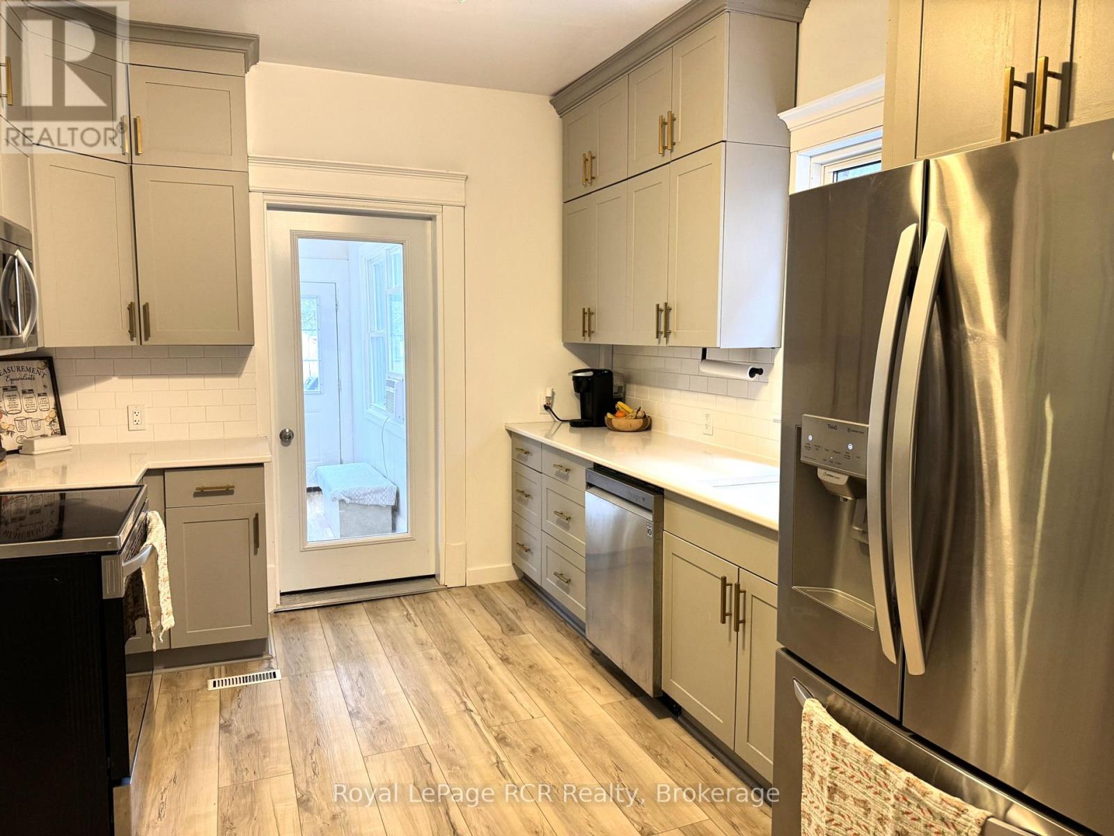 555 14th Street W, Owen Sound, Ontario  N4K 3Y3 - Photo 10 - X12930036