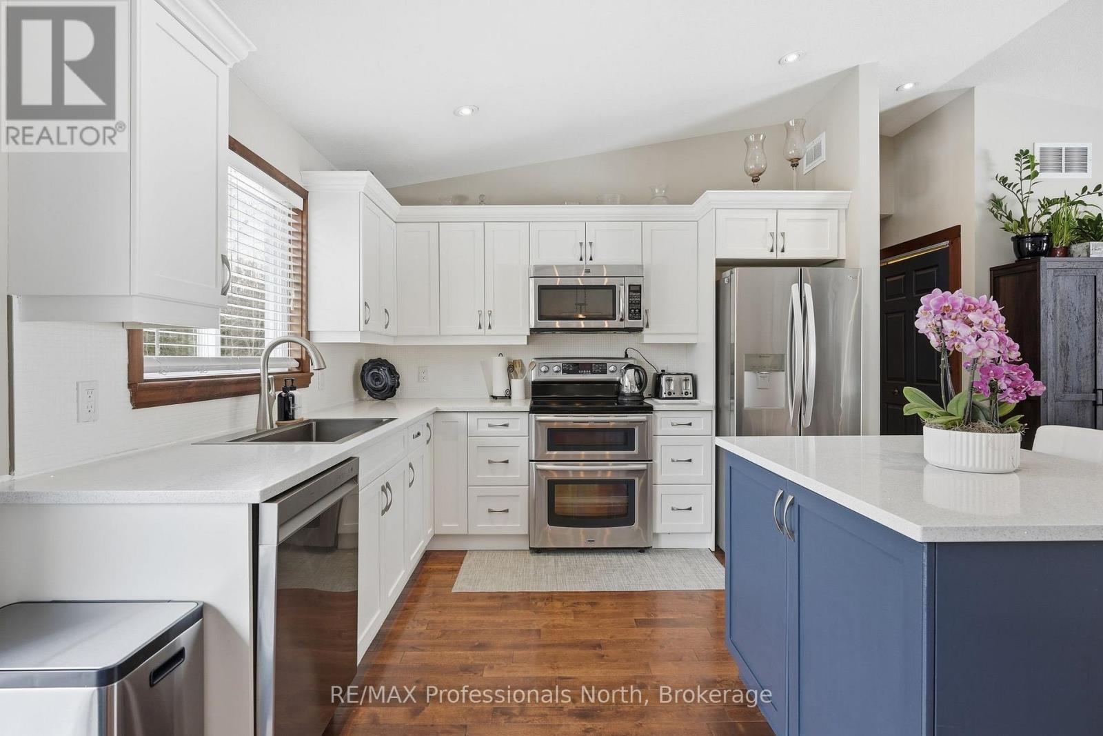 230 Townline Road W Road, Huntsville, Ontario  P1H 1S7 - Photo 14 - X12930100