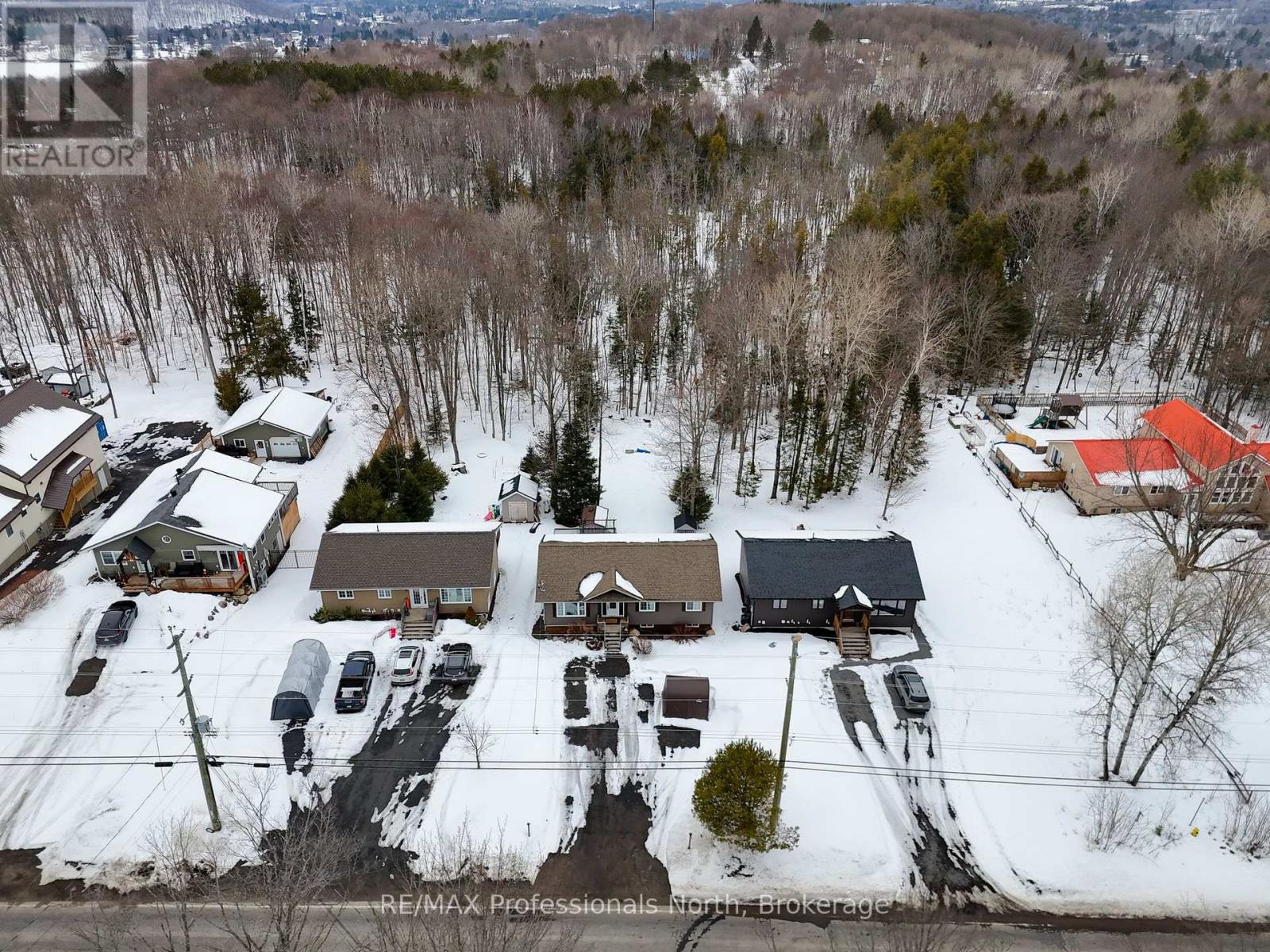 230 Townline Road W Road, Huntsville, Ontario  P1H 1S7 - Photo 3 - X12930100