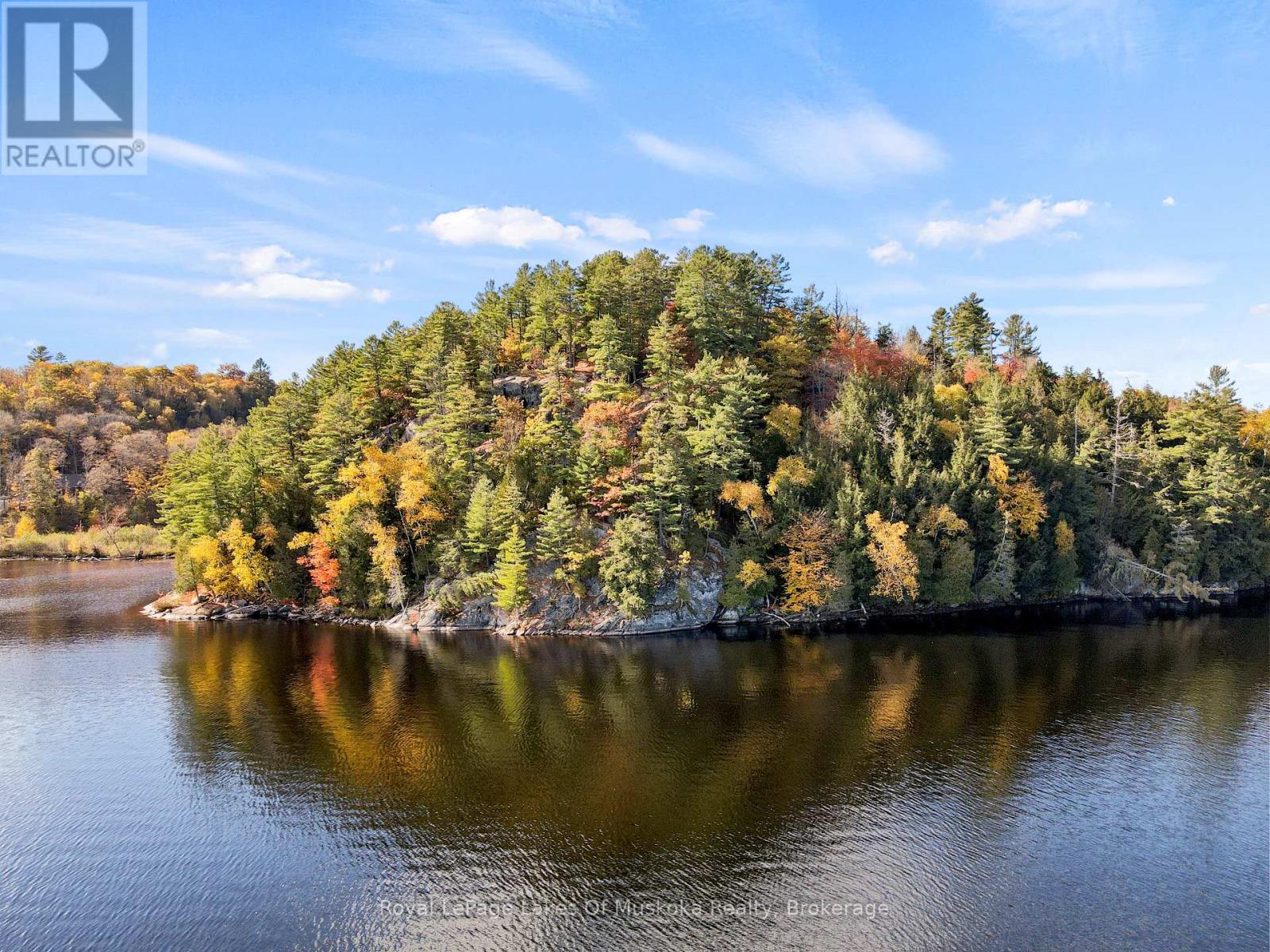 29 Thorburn Lane, Huntsville, Ontario P1H 0C3 - Photo 2 - X12930172