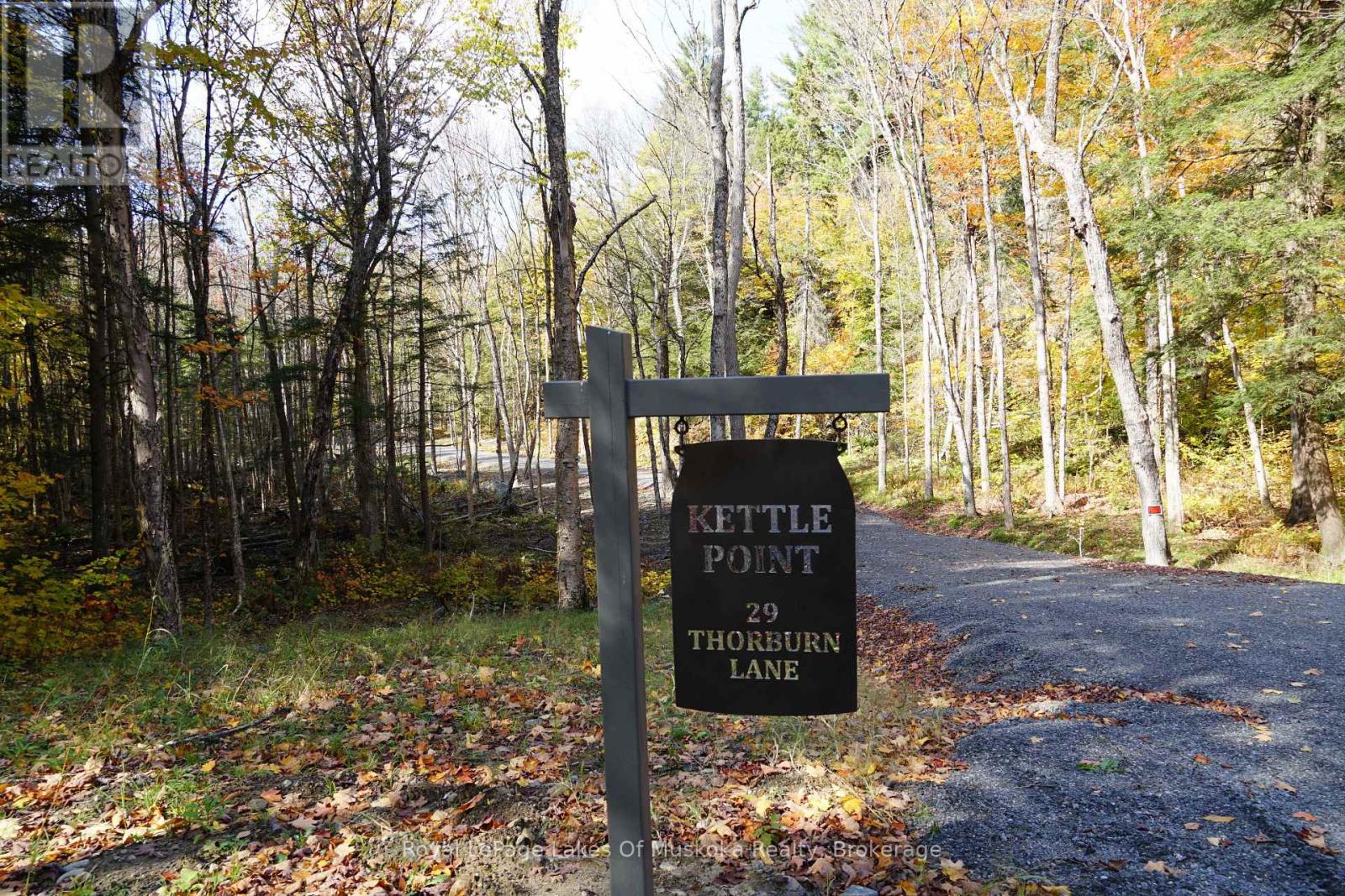 29 Thorburn Lane, Huntsville, Ontario P1H 0C3 - Photo 21 - X12930172