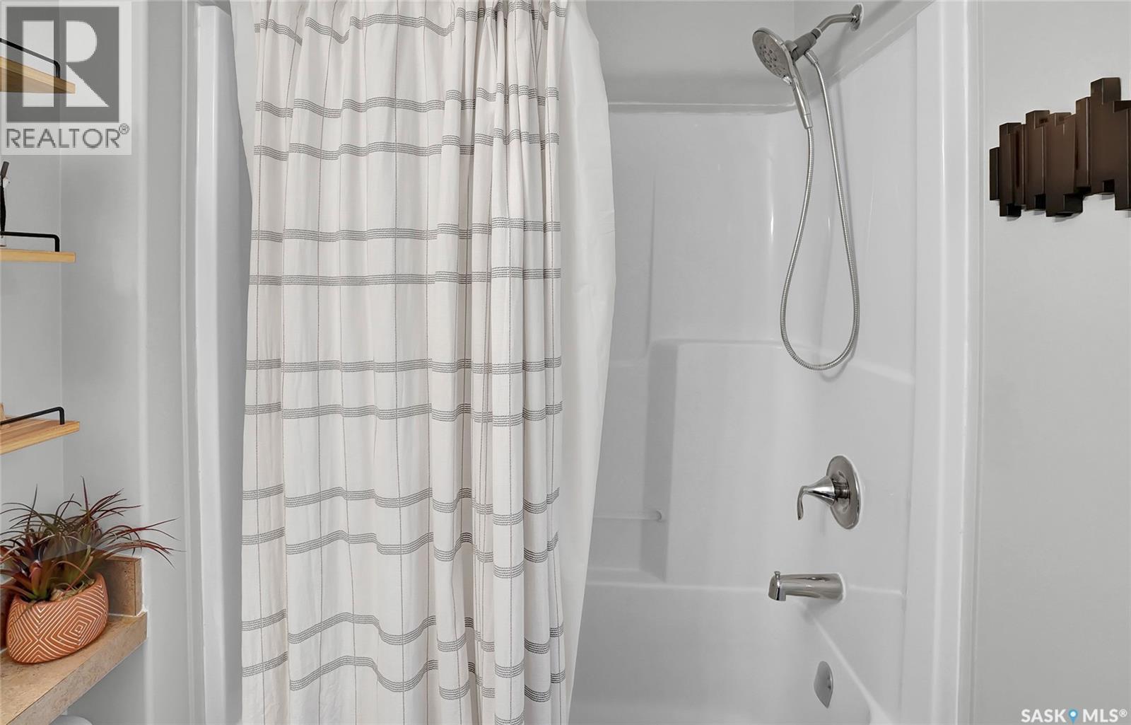 4247 Green Apple Drive E, Regina, Saskatchewan  S4V 1S1 - Photo 22 - SK031437