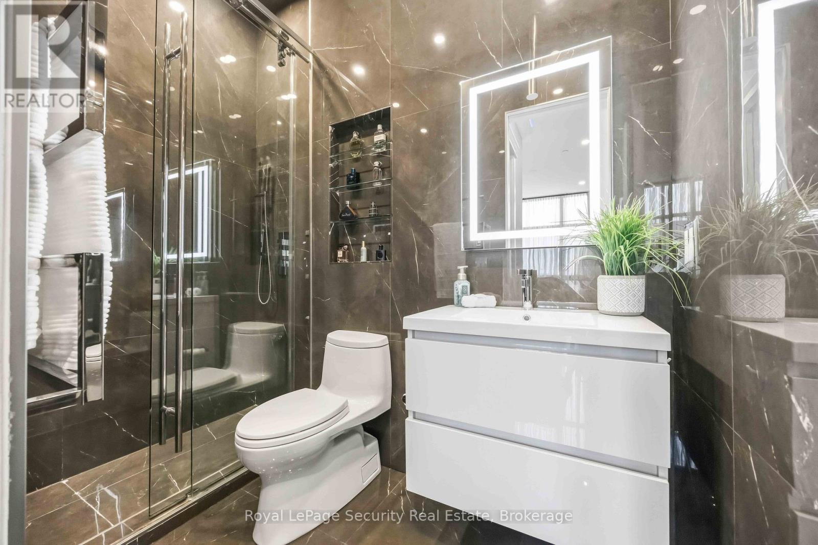 202 - 2900 Highway 7, Vaughan, Ontario  L4K 0G3 - Photo 24 - N12906980