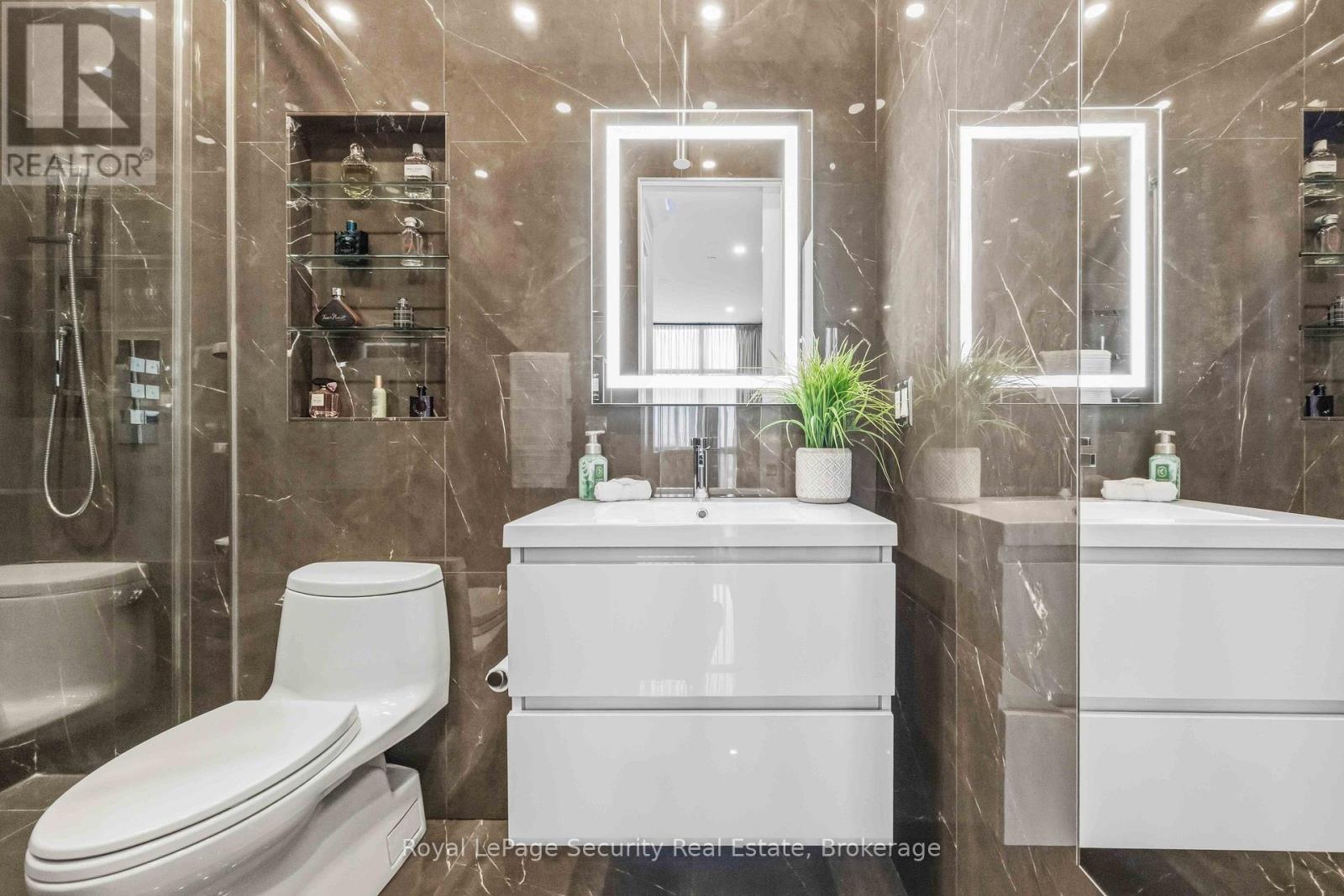 202 - 2900 Highway 7, Vaughan, Ontario  L4K 0G3 - Photo 25 - N12906980