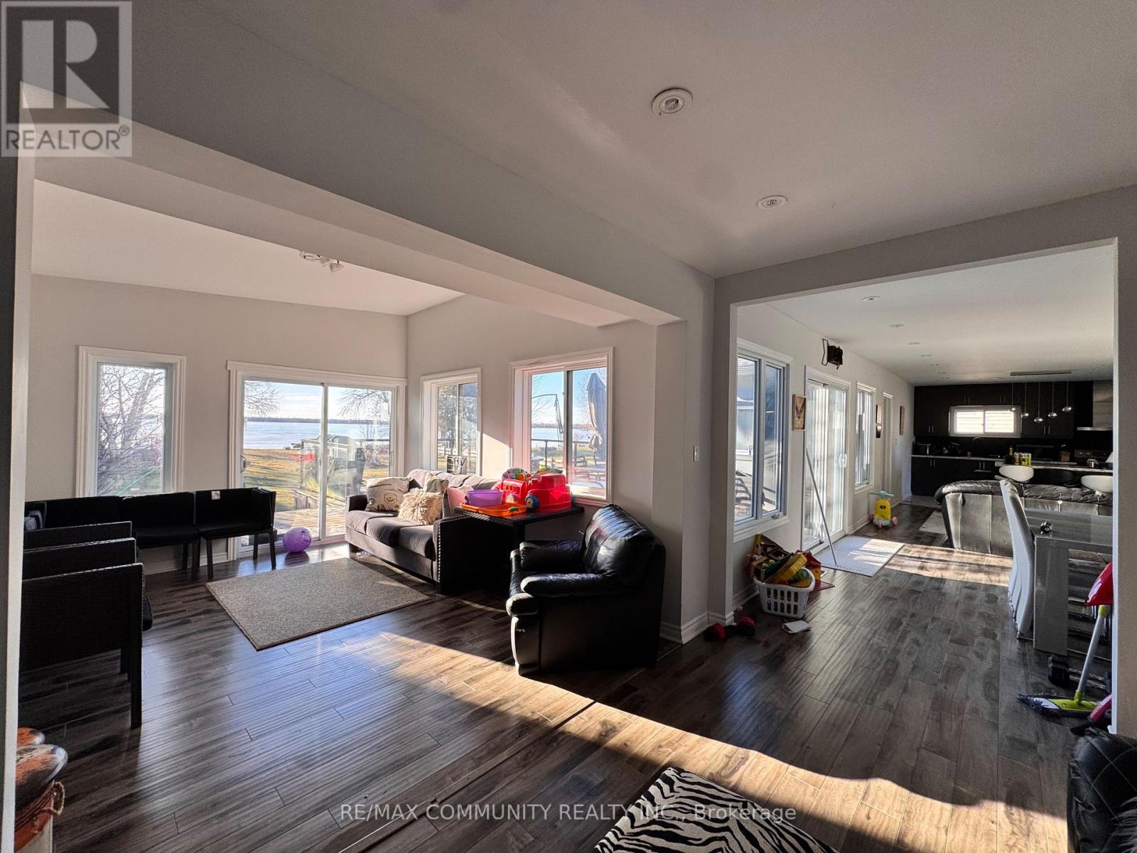 579 Duclos Point Road, Georgina, Ontario  L0E 1N0 - Photo 16 - N12929864