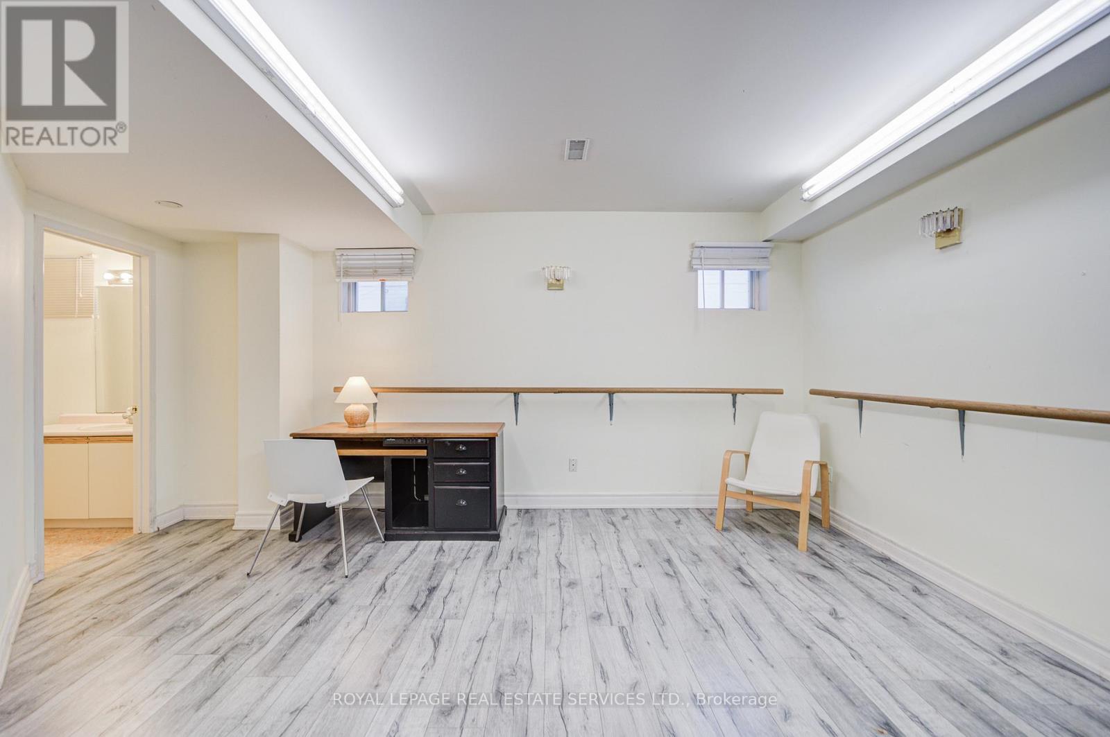 Lower - 117 Clark Avenue, Markham (Thornhill), Ontario  L3T 1T1 - Photo 14 - N12929964