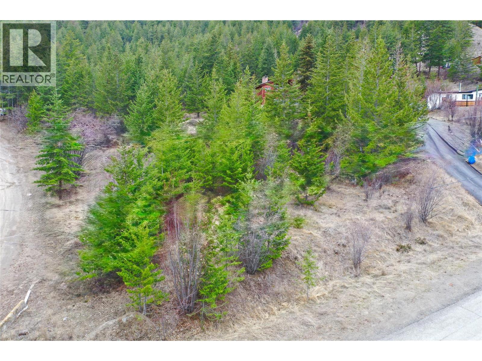 5339 Blundell Place, Kamloops, British Columbia  V2C 6C8 - Photo 6 - 10380544