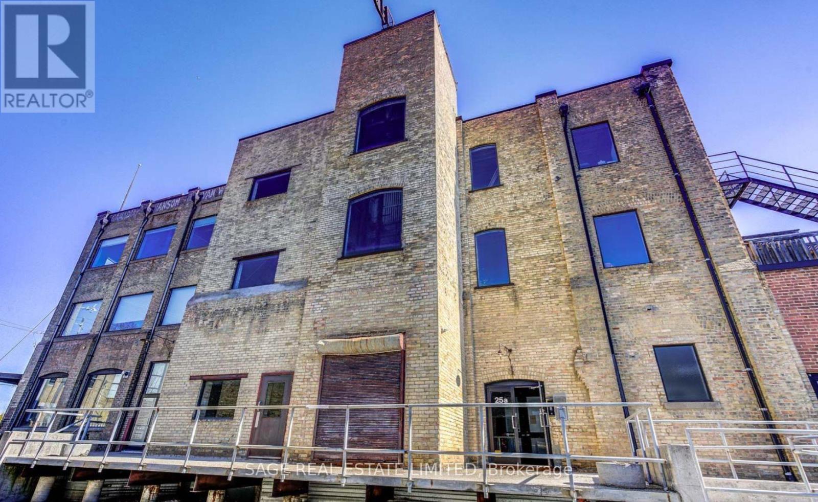 100annex - 25 Morrow Avenue, Toronto (Roncesvalles), Ontario  M6R 2H9 - Photo 32 - W12929998