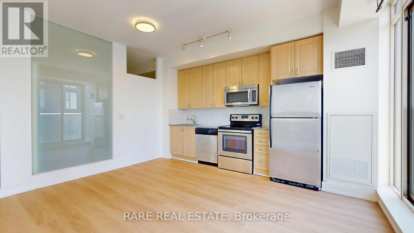 607 - 1638 Bloor Street W, Toronto, Ontario  M6P 0A6 - Photo 15 - W12930052