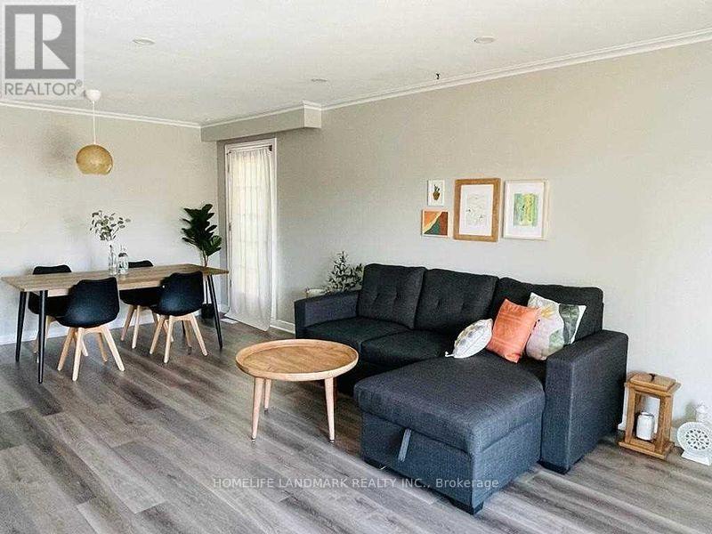 9 Terra Cotta Crescent E, Brampton, Ontario  L6W 1B9 - Photo 3 - W12930148