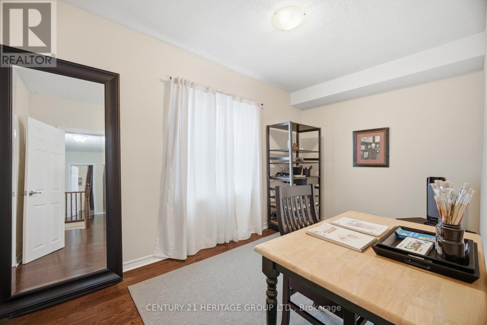 151 Perth Avenue, Toronto, Ontario  M6P 3X2 - Photo 17 - W12930160