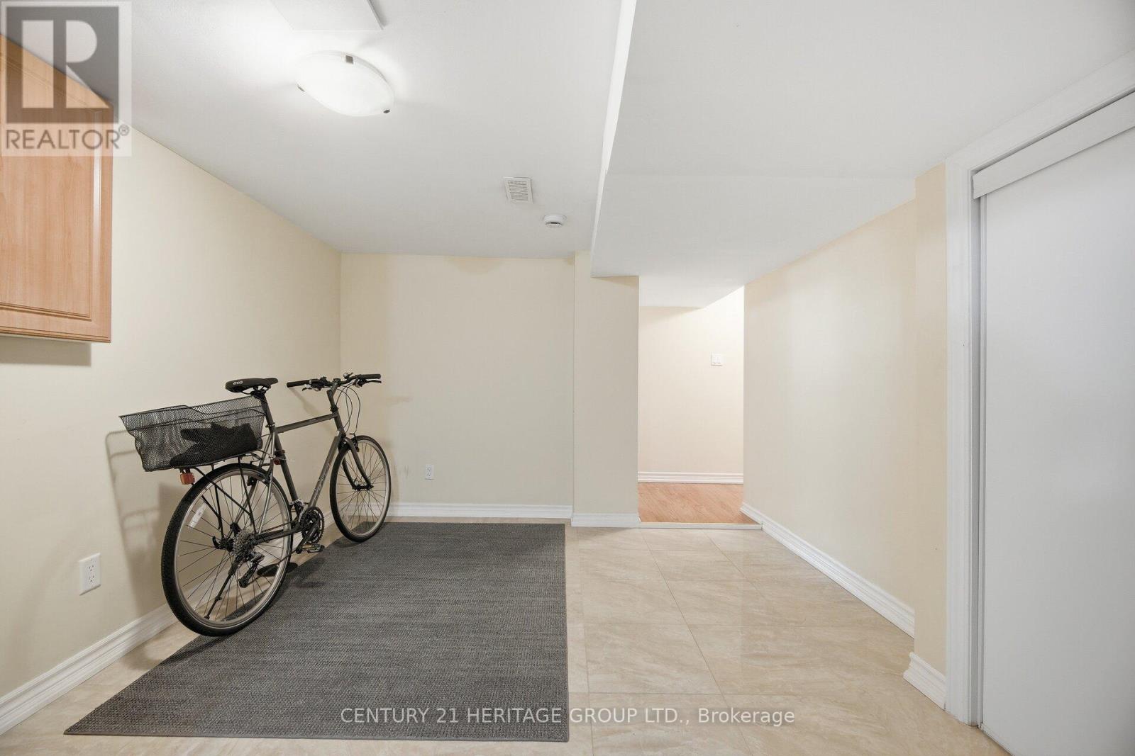 151 Perth Avenue, Toronto, Ontario  M6P 3X2 - Photo 26 - W12930160