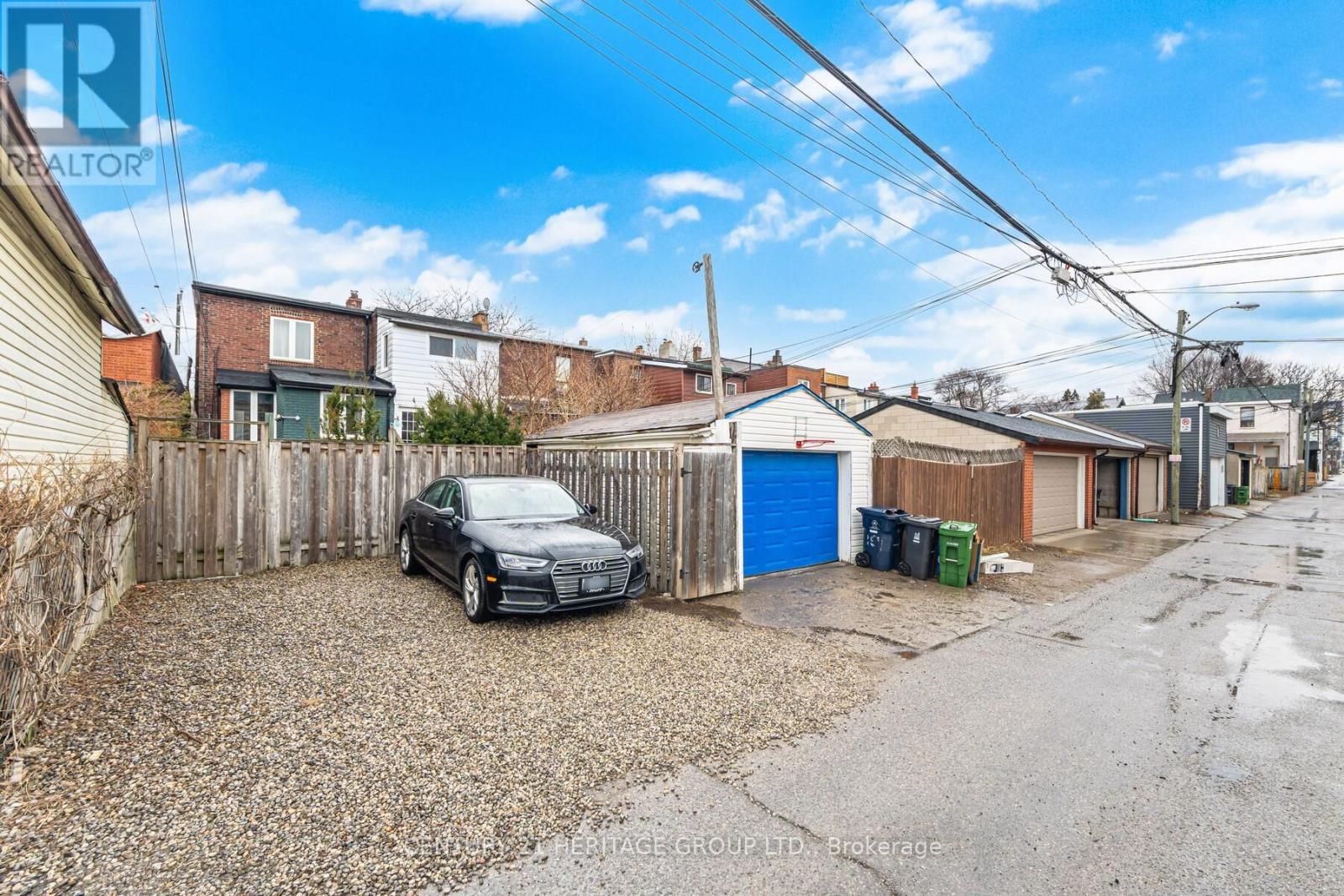 151 Perth Avenue, Toronto, Ontario  M6P 3X2 - Photo 3 - W12930160