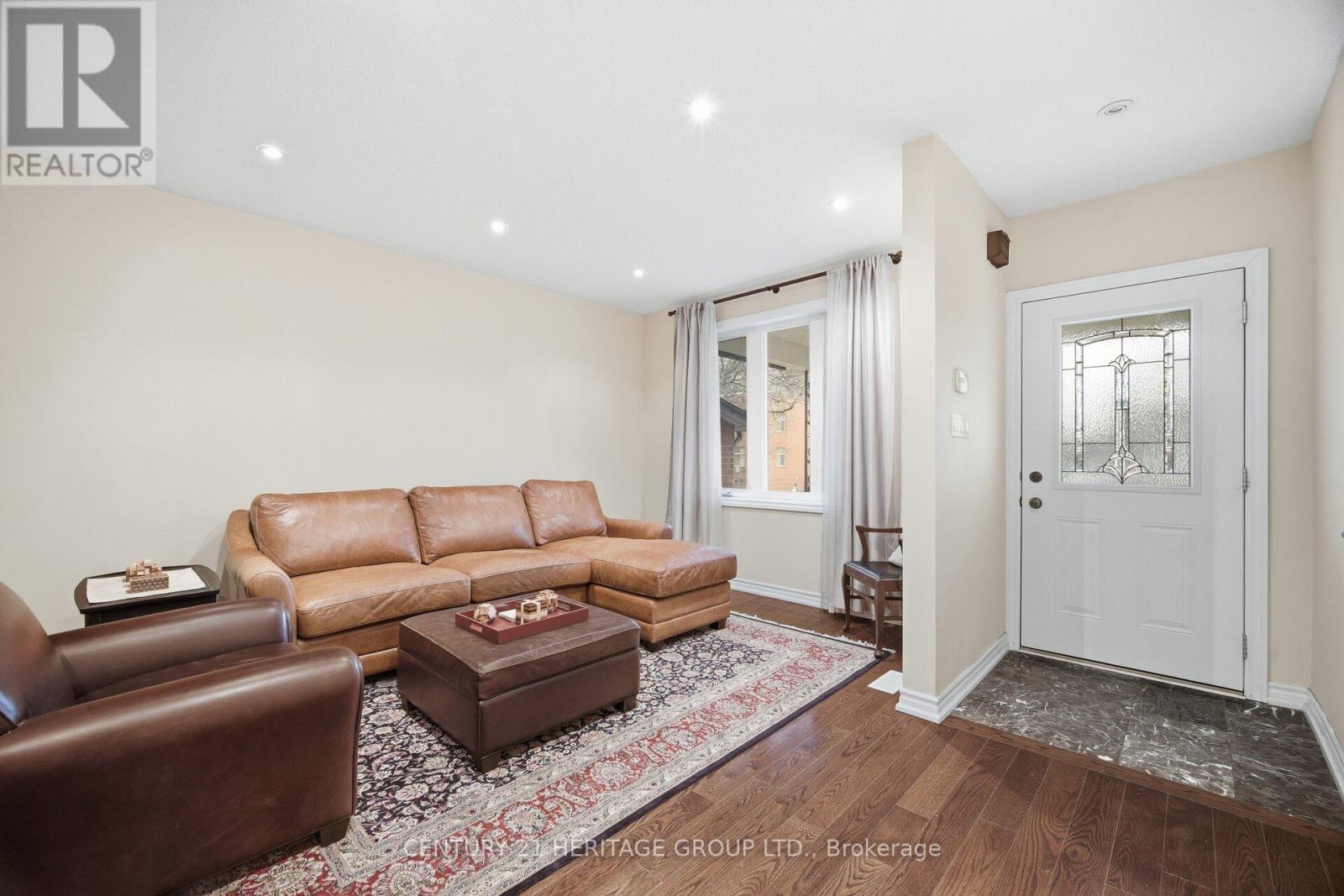 151 Perth Avenue, Toronto, Ontario  M6P 3X2 - Photo 4 - W12930160