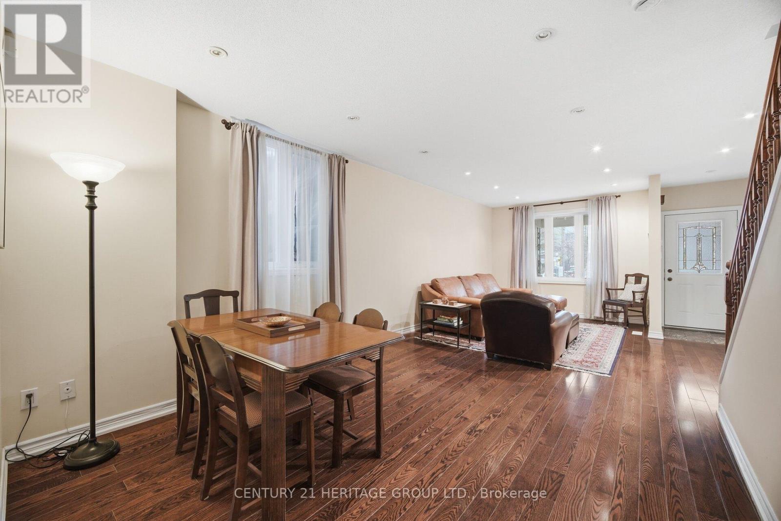 151 Perth Avenue, Toronto, Ontario  M6P 3X2 - Photo 8 - W12930160