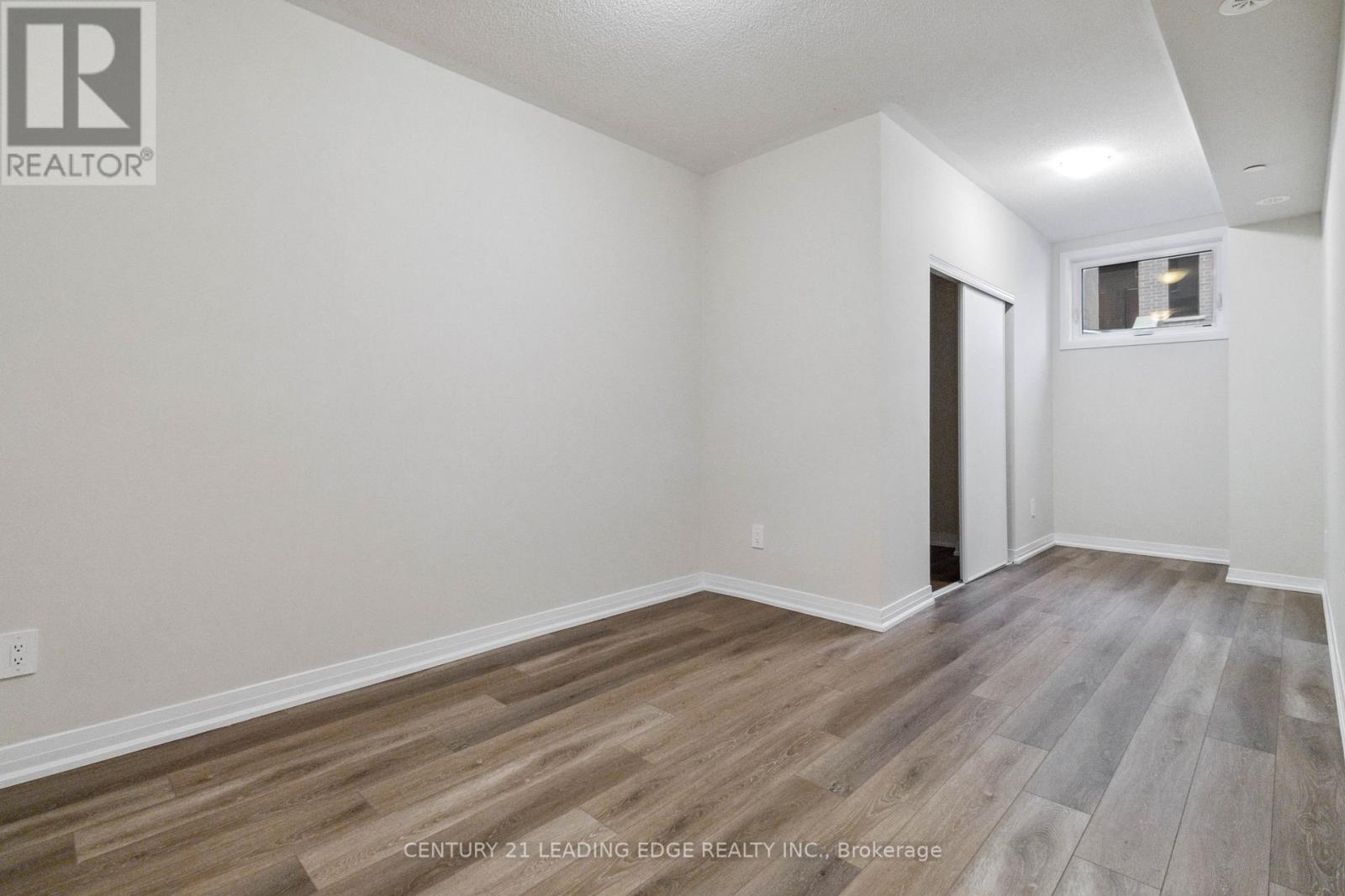 128 - 1569 Rose Way, Milton, Ontario  L9E 1N4 - Photo 21 - W12930168