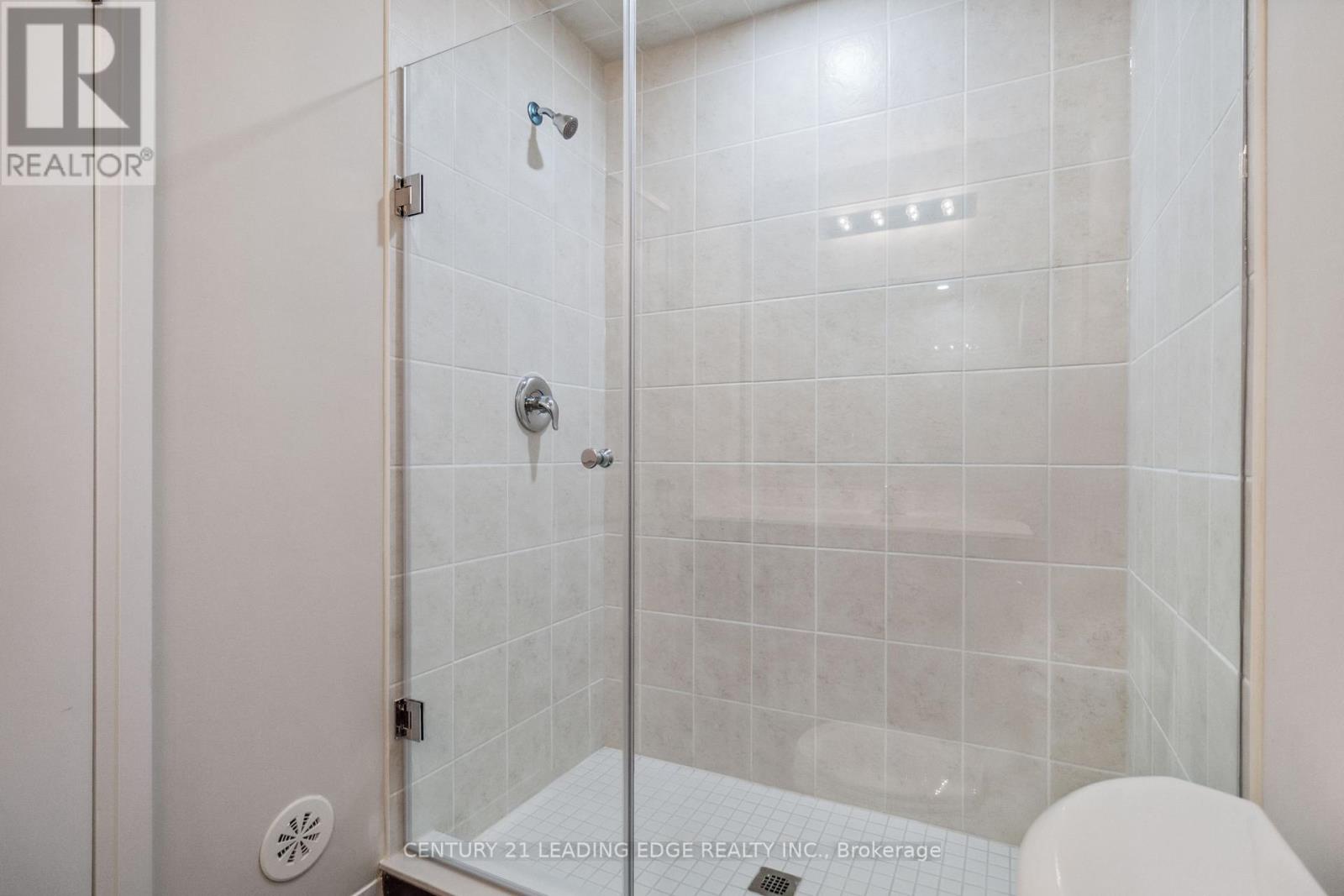 128 - 1569 Rose Way, Milton, Ontario  L9E 1N4 - Photo 26 - W12930168