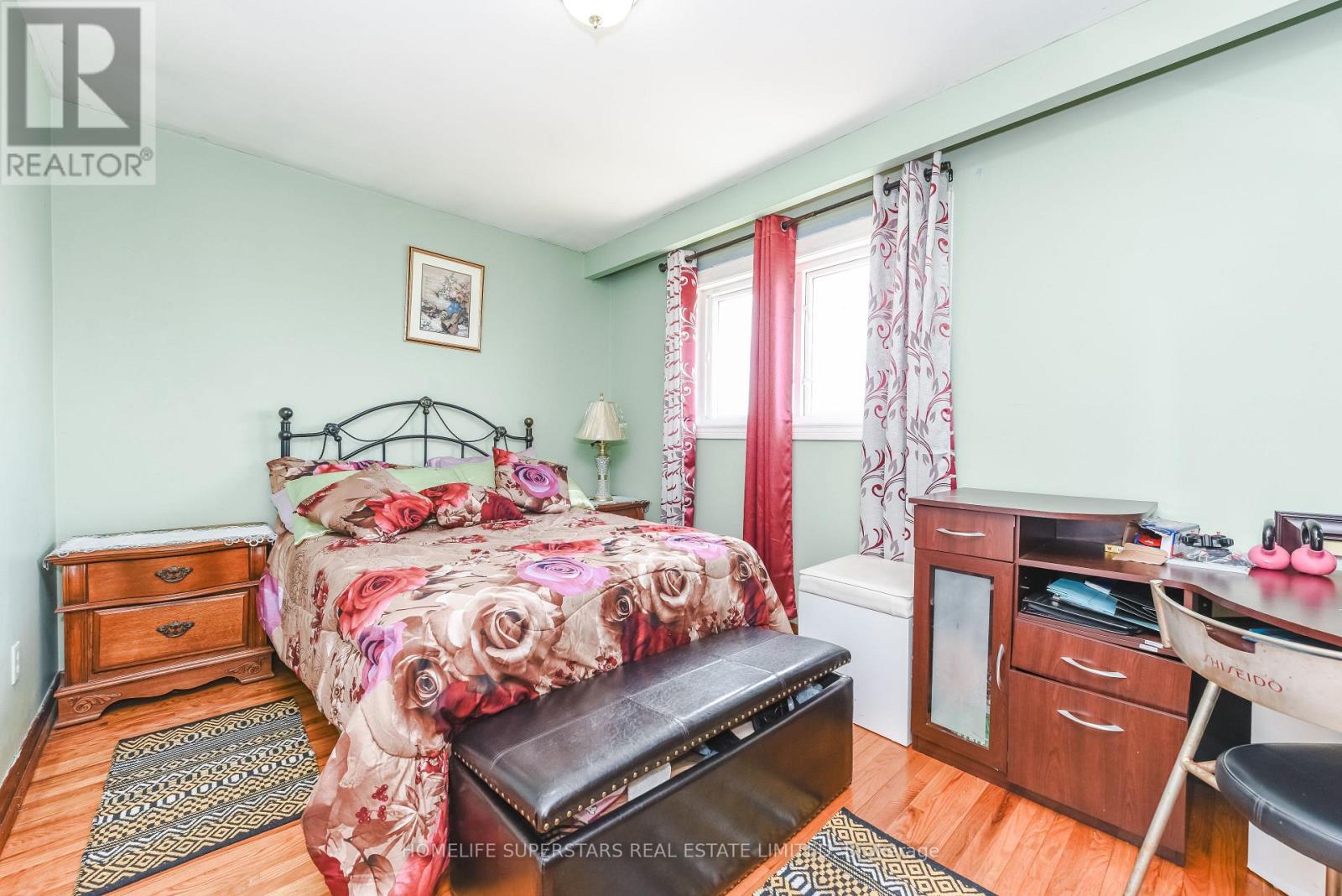 7608 Benavon Road, Mississauga, Ontario  L4T 3G3 - Photo 26 - W12930186