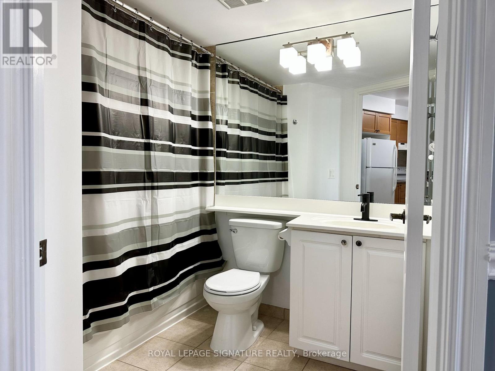 822 - 700 Humberwood Boulevard, Toronto (West Humber-Clairville), Ontario  M9W 7J4 - Photo 15 - W12930202