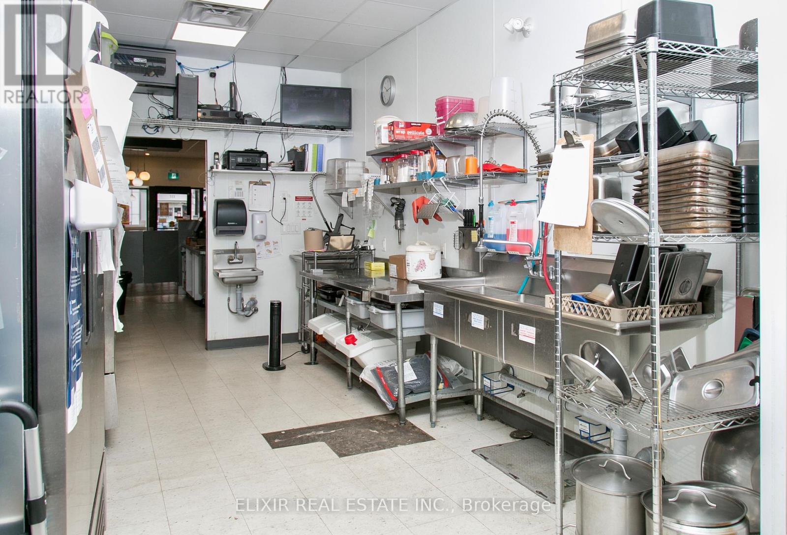 337 Ouellette Avenue, Windsor, Ontario  N9A 4J1 - Photo 16 - X12919602