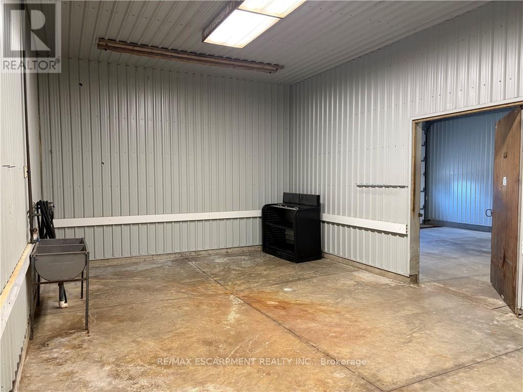 B - 37 Carter Road, Haldimand (Dunnville), Ontario  N1A 2W2 - Photo 9 - X12929982