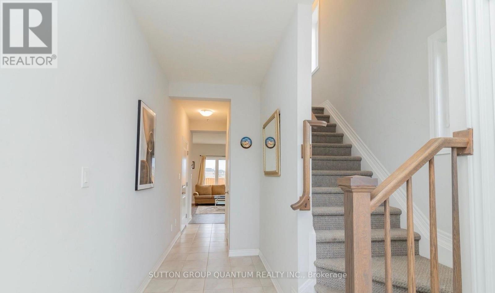 45 Sycamore Street, Welland (West Welland), Ontario  L3C 0H8 - Photo 3 - X12930006