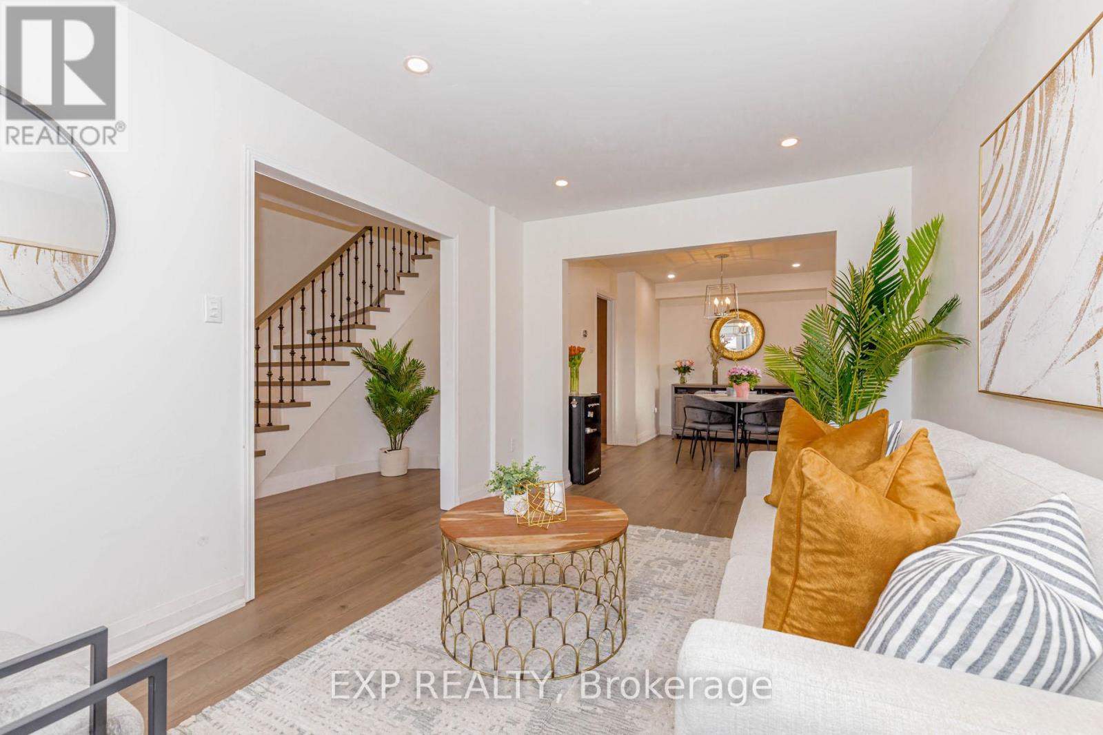 33 Meaghan Street, Hamilton, Ontario  L8B 0H5 - Photo 11 - X12930028