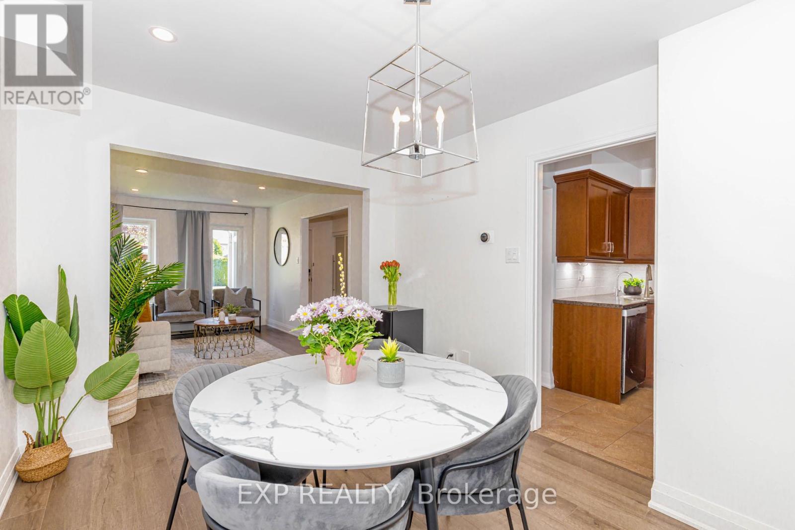 33 Meaghan Street, Hamilton, Ontario  L8B 0H5 - Photo 14 - X12930028