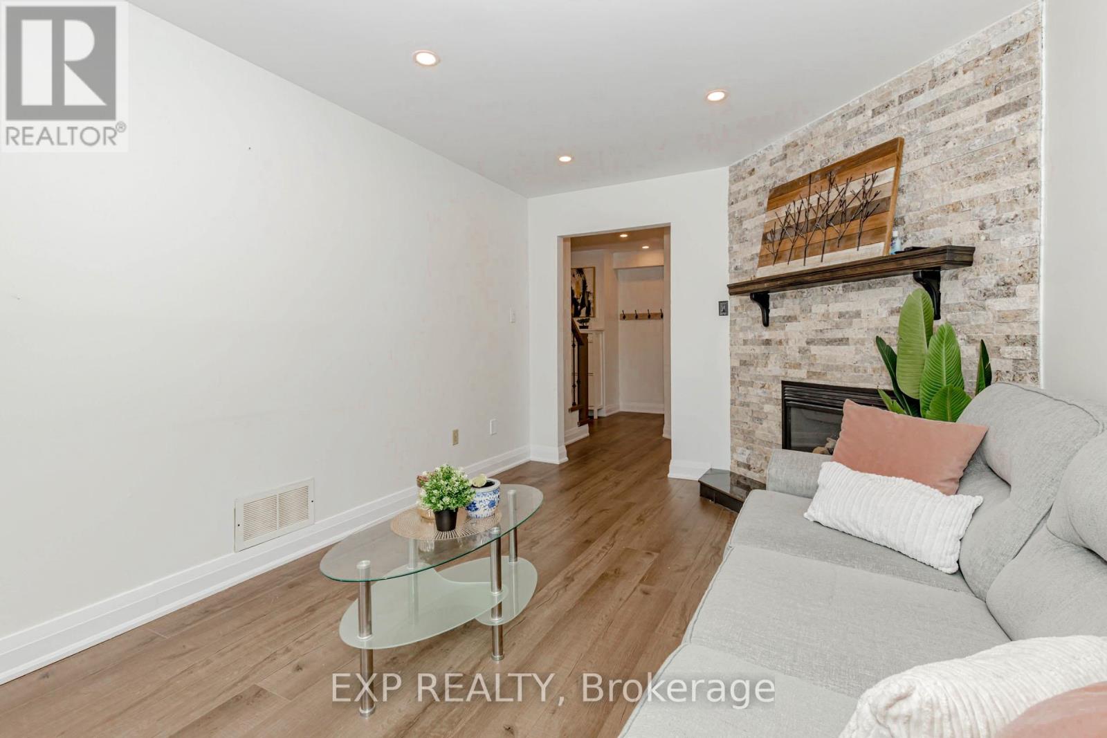 33 Meaghan Street, Hamilton, Ontario  L8B 0H5 - Photo 22 - X12930028