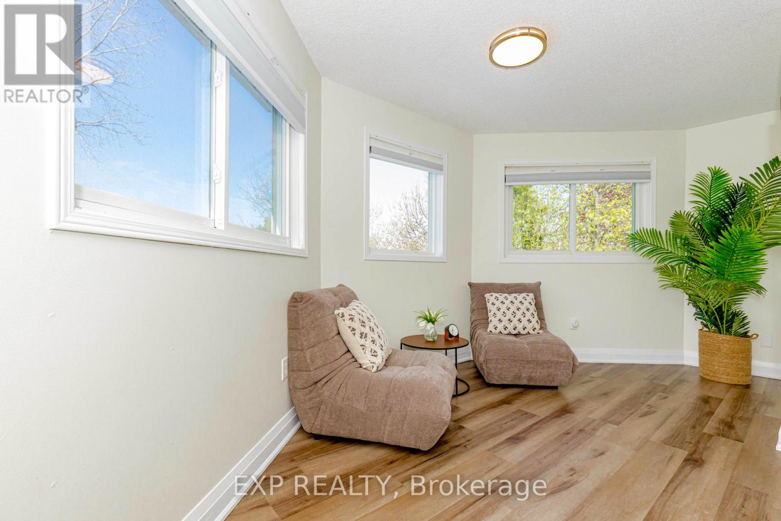 33 Meaghan Street, Hamilton, Ontario  L8B 0H5 - Photo 31 - X12930028