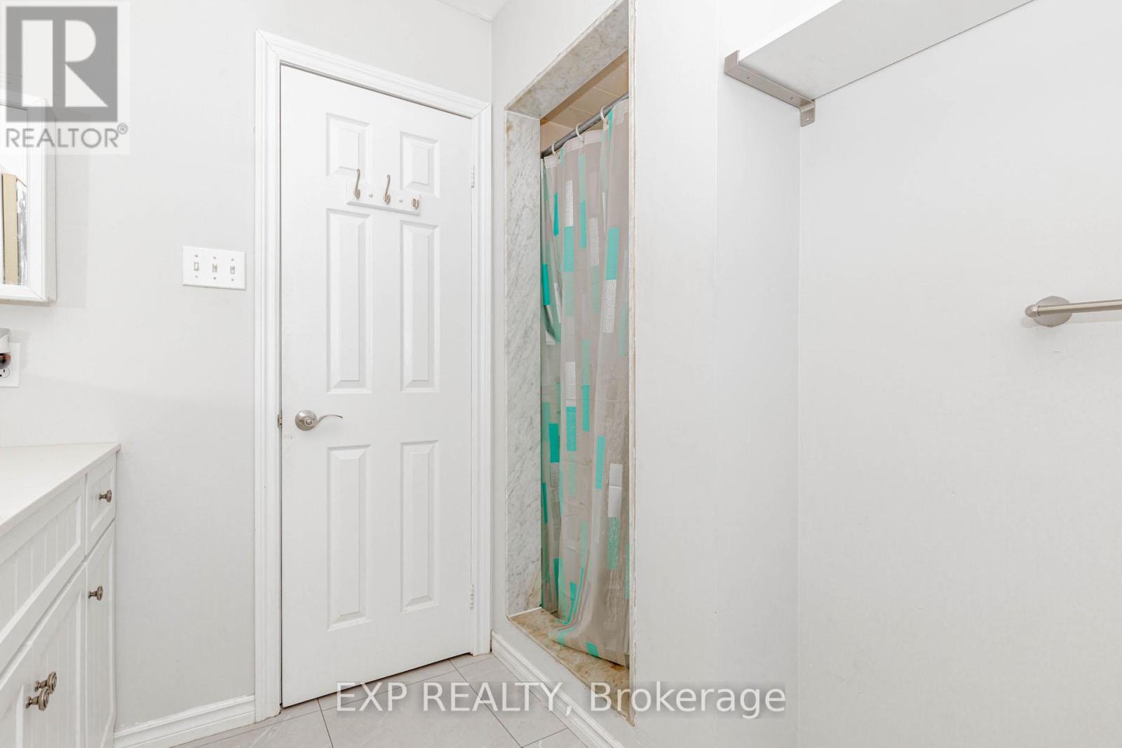 33 Meaghan Street, Hamilton, Ontario  L8B 0H5 - Photo 33 - X12930028