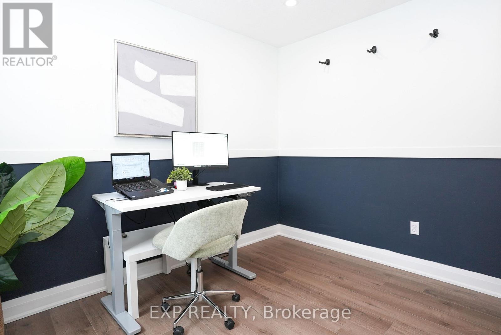 33 Meaghan Street, Hamilton, Ontario  L8B 0H5 - Photo 36 - X12930028