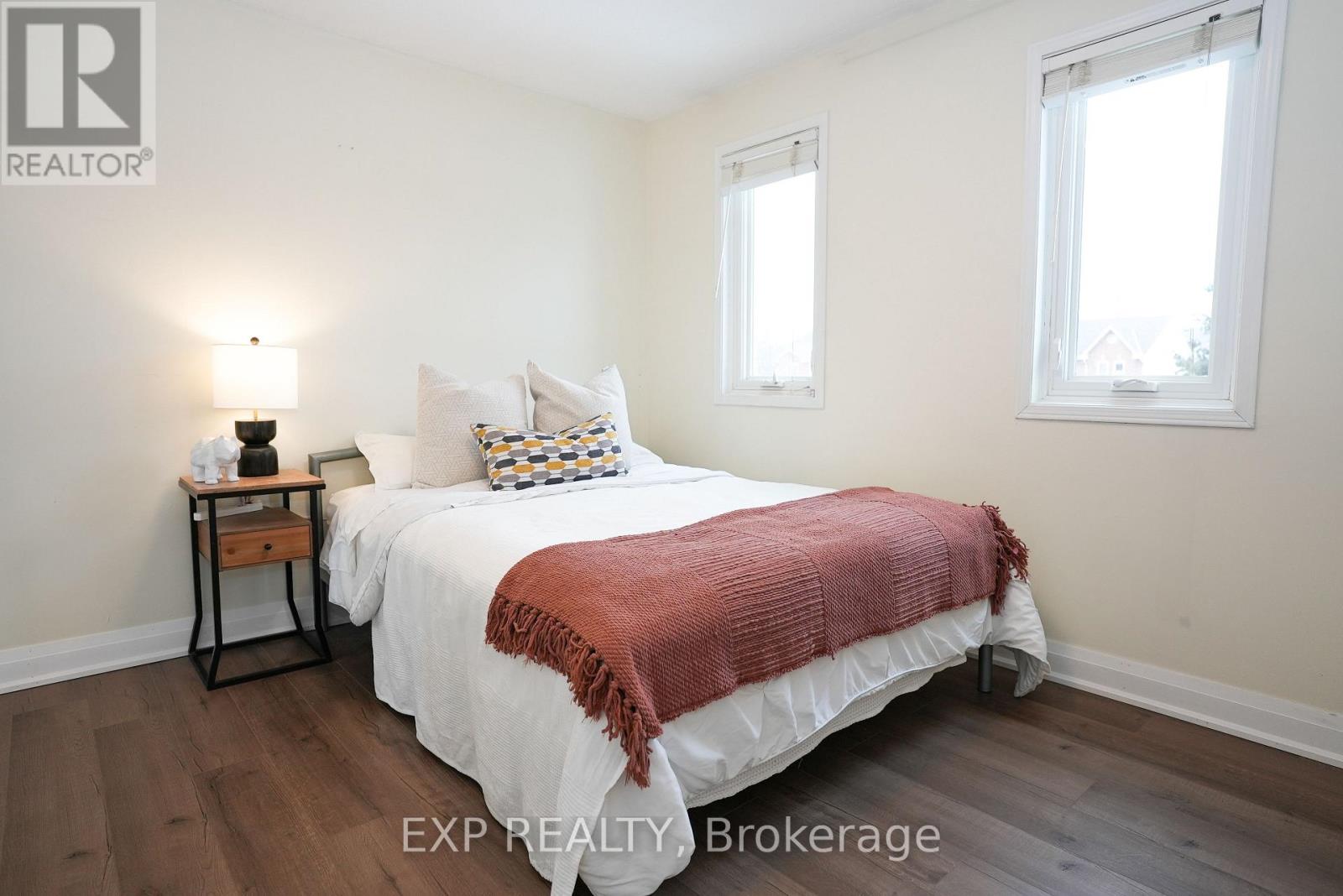 33 Meaghan Street, Hamilton, Ontario  L8B 0H5 - Photo 37 - X12930028