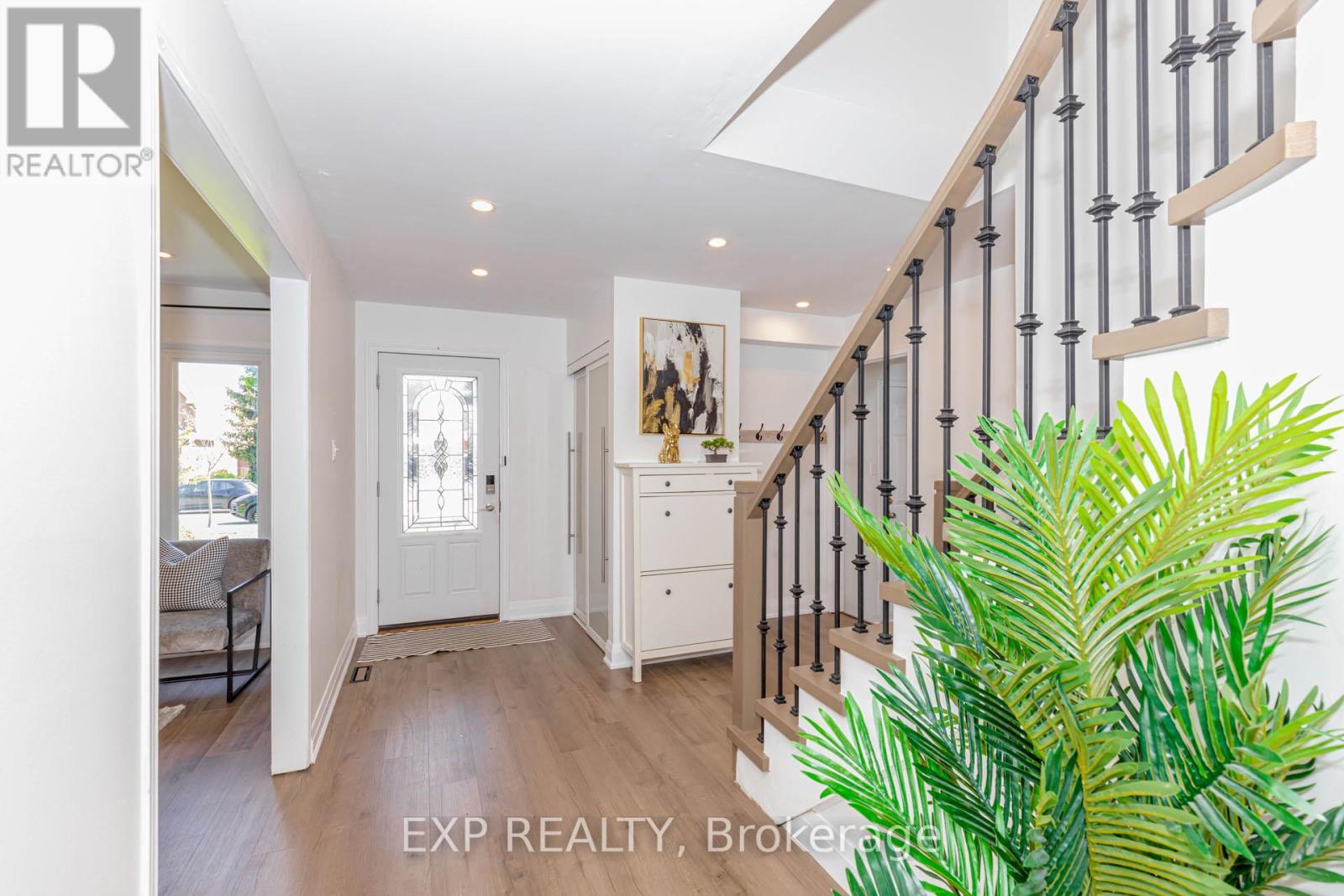 33 Meaghan Street, Hamilton, Ontario  L8B 0H5 - Photo 7 - X12930028