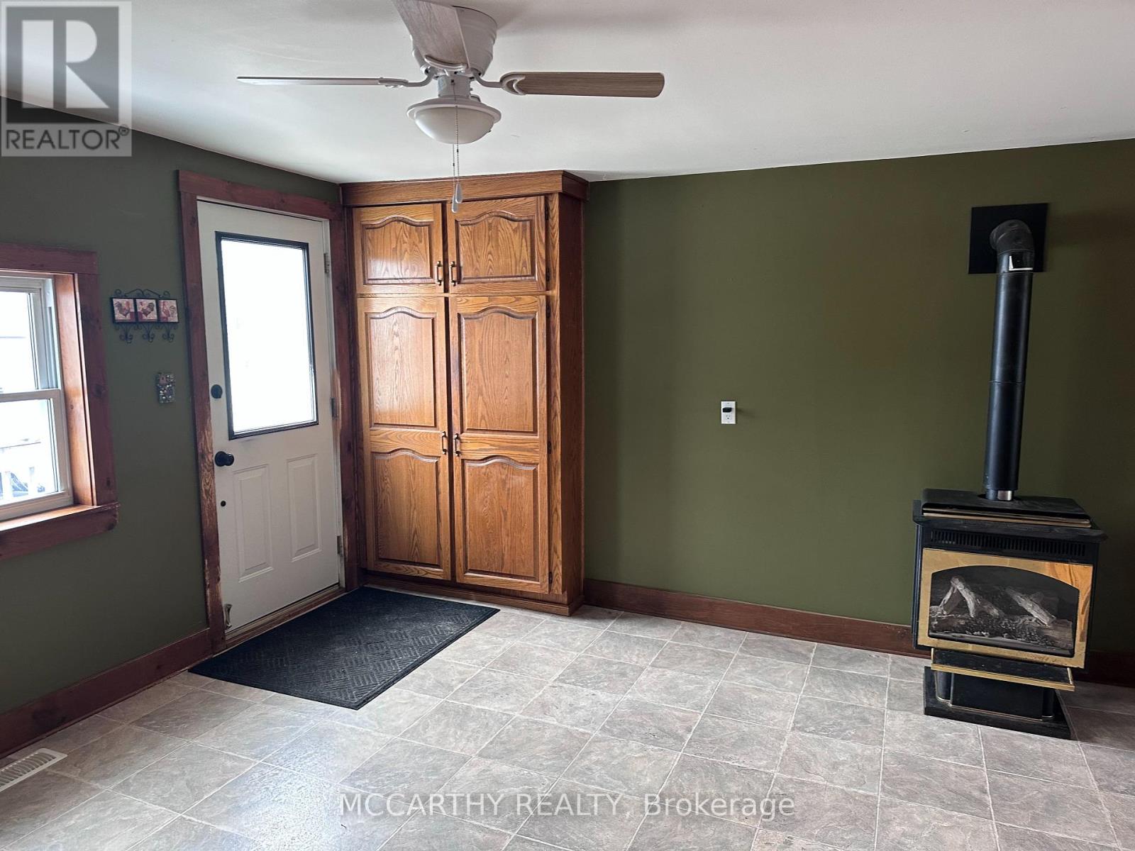 168 Victoria Street, Shelburne, Ontario  L9V 2Y1 - Photo 3 - X12930068