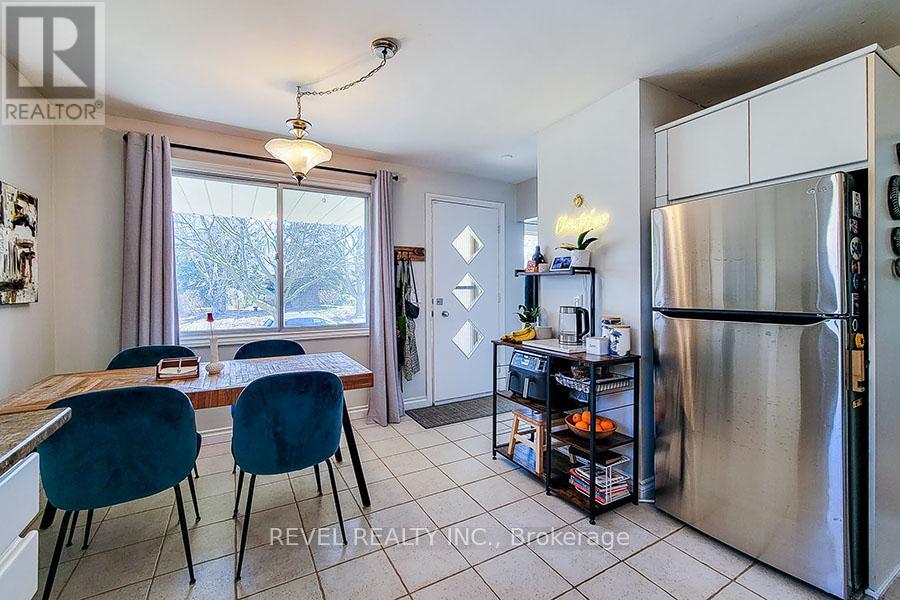 25 Buckingham Street, Brantford, Ontario  N3R 3A9 - Photo 10 - X12930124