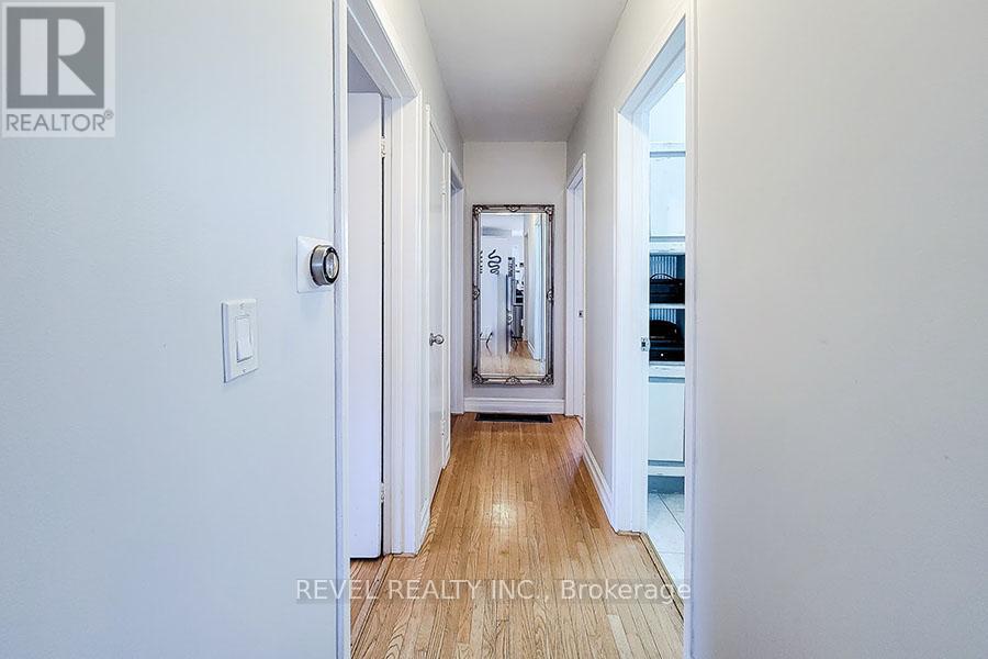 25 Buckingham Street, Brantford, Ontario  N3R 3A9 - Photo 14 - X12930124