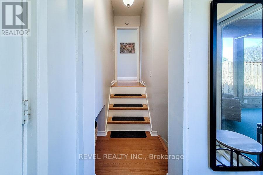 25 Buckingham Street, Brantford, Ontario  N3R 3A9 - Photo 21 - X12930124