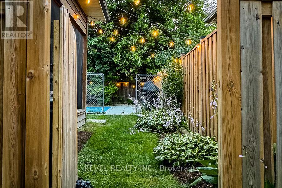 25 Buckingham Street, Brantford, Ontario  N3R 3A9 - Photo 31 - X12930124